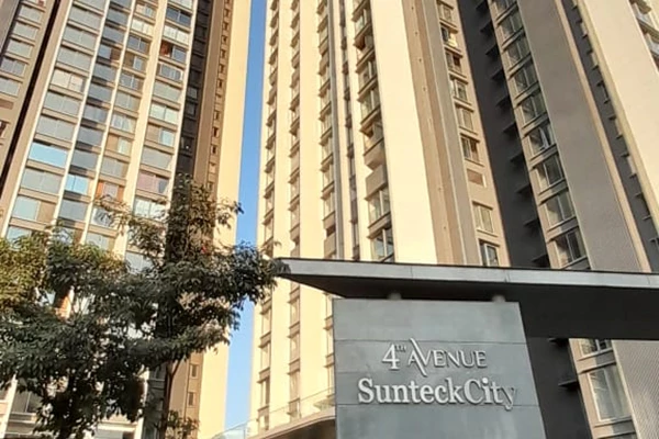 Flat on rent in Sunteck City Avenue 4, Goregaon West