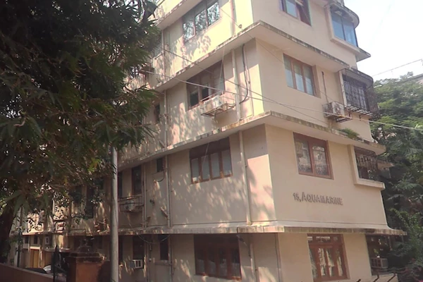 Flat on rent in Aquamarine, Breach Candy