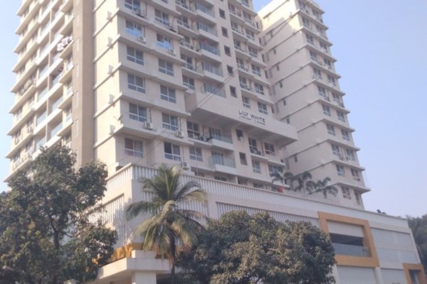 Flat for sale in Lily White, Andheri East