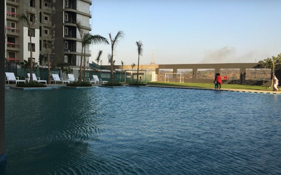 Swimming Pool2 - Lodha Fiorenza Milano, Goregaon East
