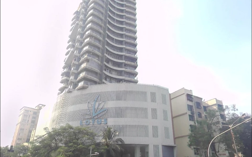 2 - Lotus Link Square, Malad West