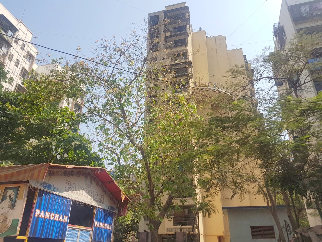 2½ BHK Flats for Sale in Mahesh Tower, Andheri West