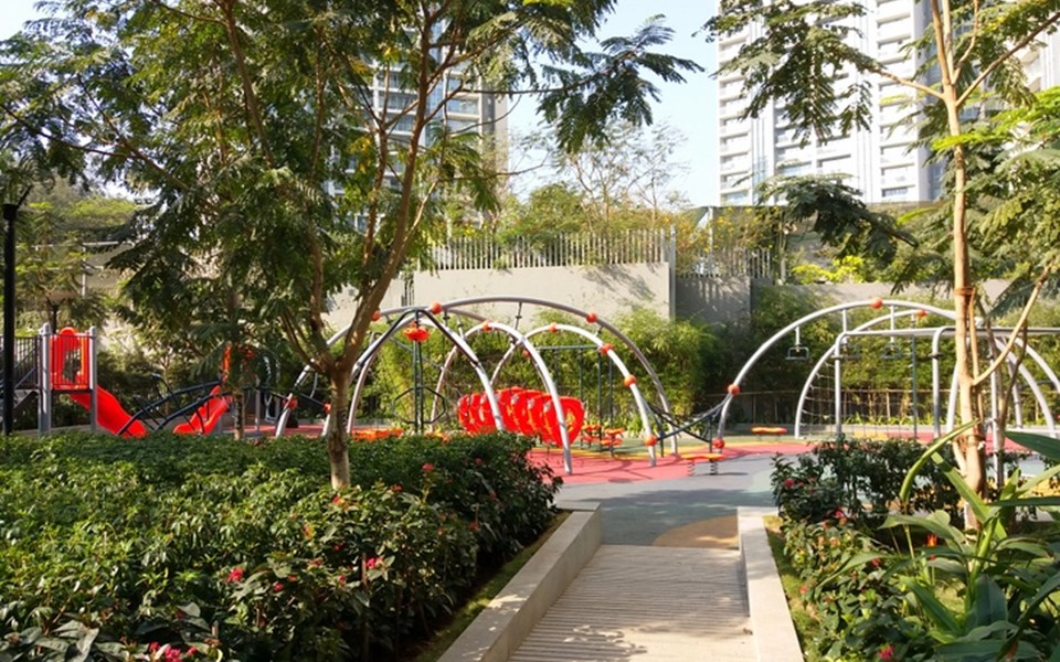 Ahu Area - Oberoi Esquire, Goregaon East