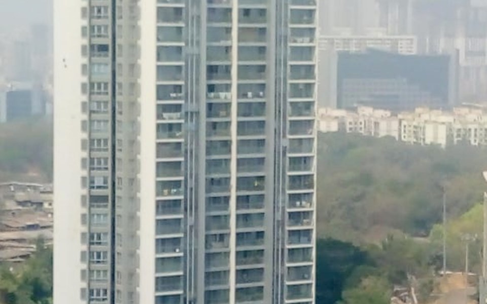 Building - Oberoi Splendor Grande, Andheri East