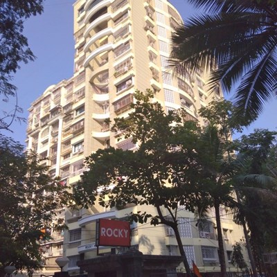 Flat on rent in Rocky Hill, Bandra West