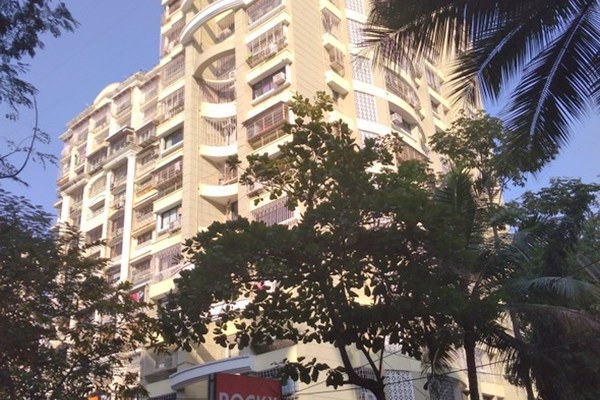 Flat for sale in Rocky Hill, Bandra West