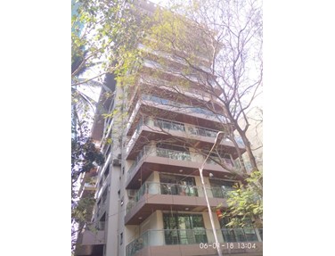 Rose Queen, Khar West