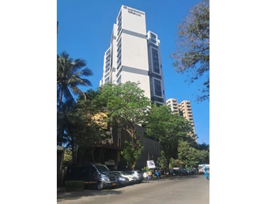 Flat on rent in Rustomjee Oriana, Bandra East