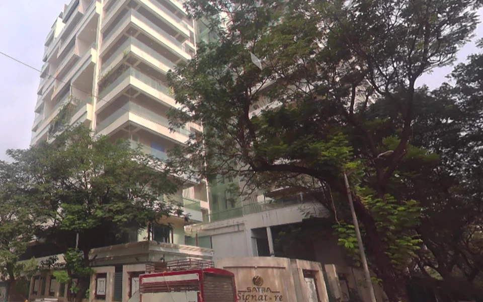 8 - Satra Signature, Juhu