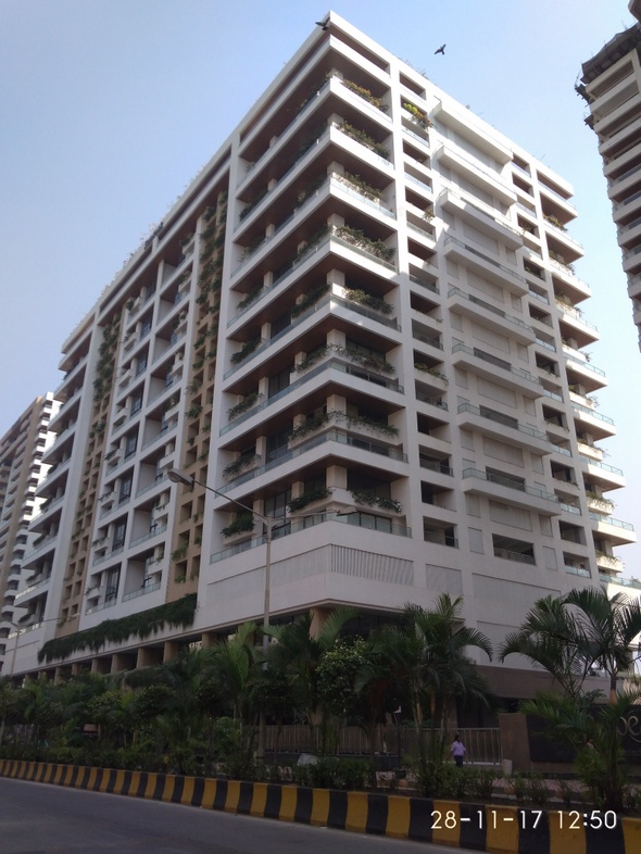 Main - Signature Island, Bandra East