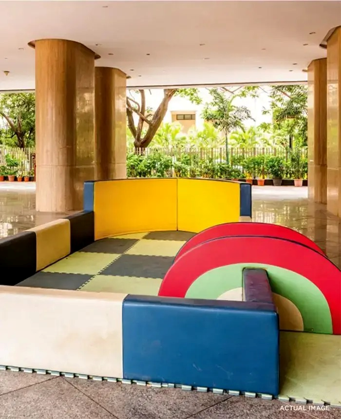 1 - Signia Pearl, Bandra East