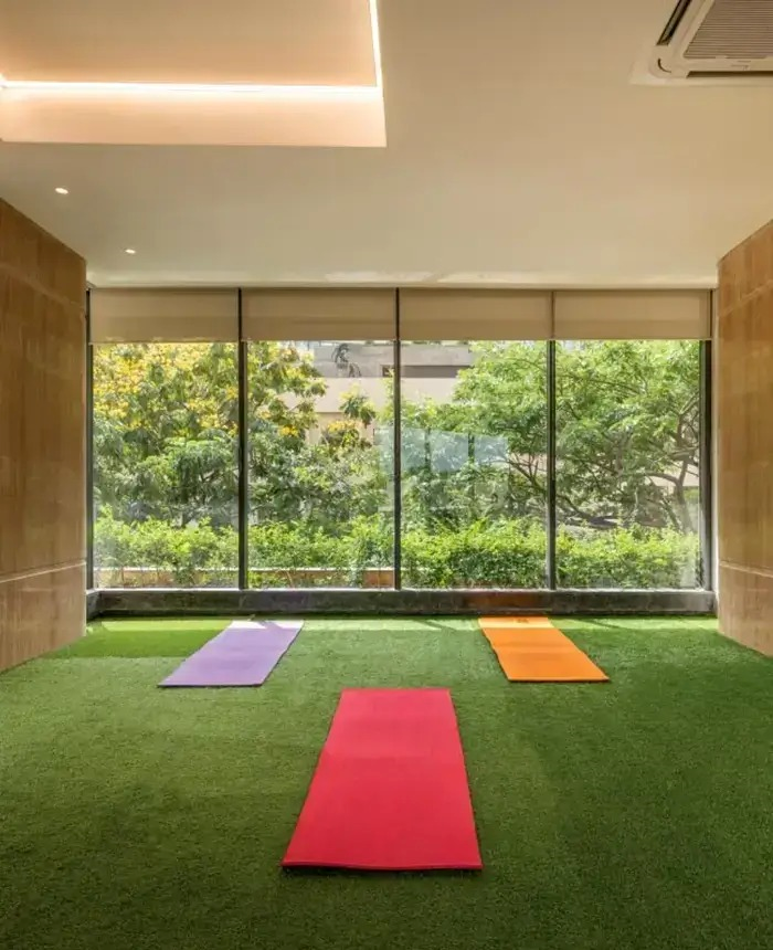 7 - Signia Pearl, Bandra East