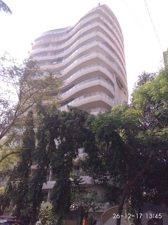 Flat for sale in Supreme Residency, Bandra West