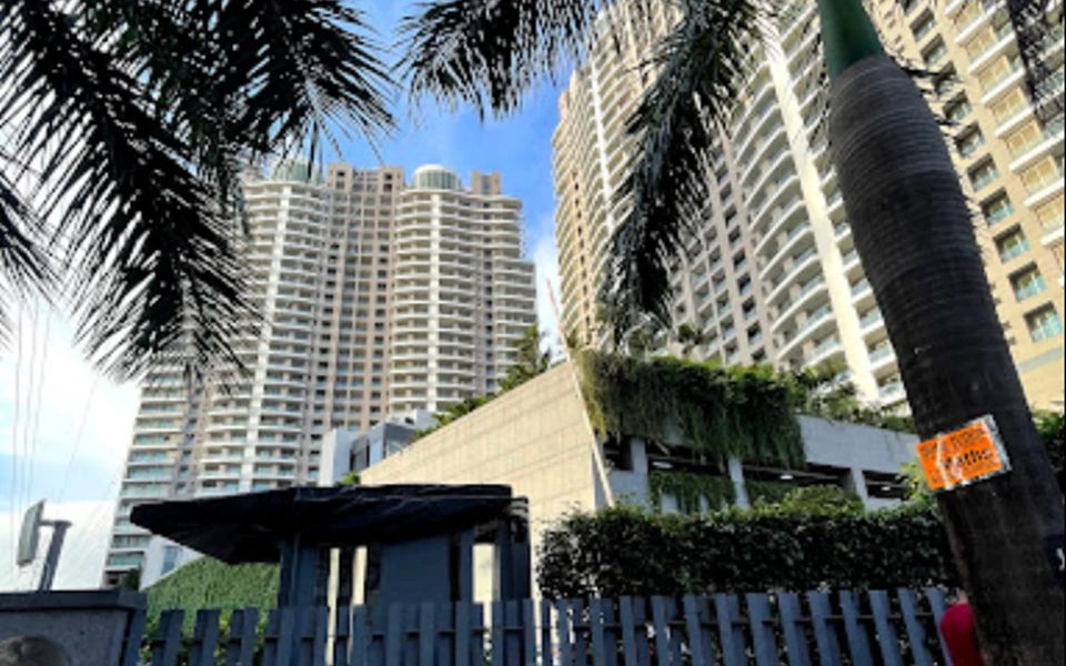 2 - Windsor Grande Residences, Andheri West