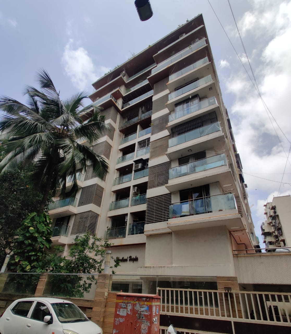 3 BHK Flats on Rent in Woodland Heights, Bandra West