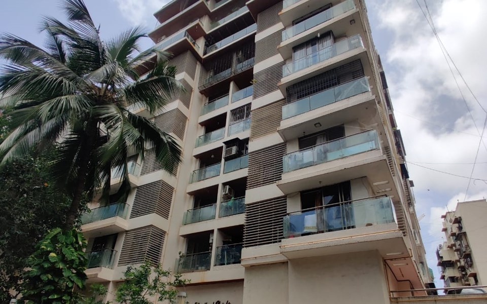 Building - Woodland Heights, Bandra West