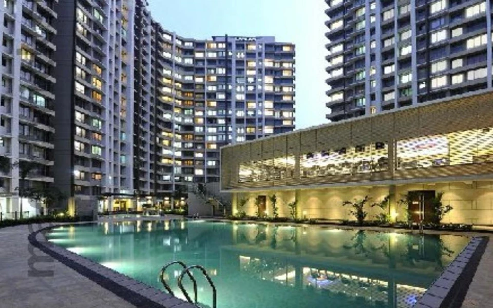 12 - Kalpataru Aura, Ghatkopar West