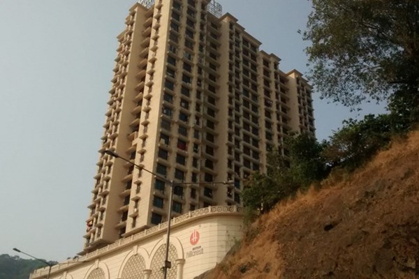 Flat for sale in Mayfair Hillcrest, Vikhroli