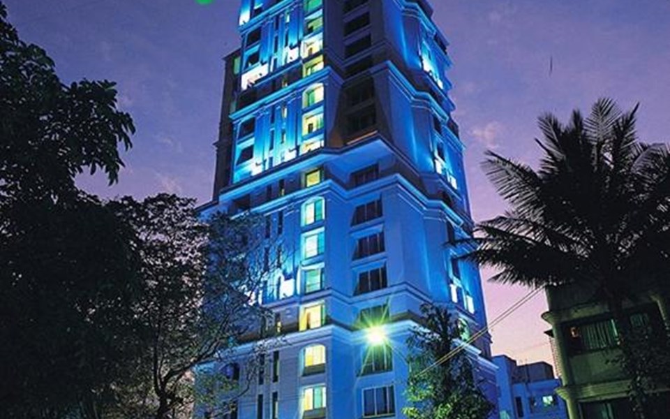 Building - Raheja Sunkist, Bandra West