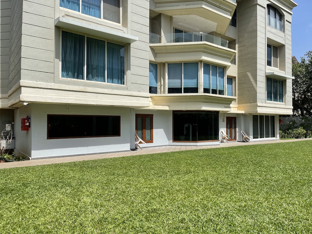 Garden - Raheja Sunkist, Bandra West