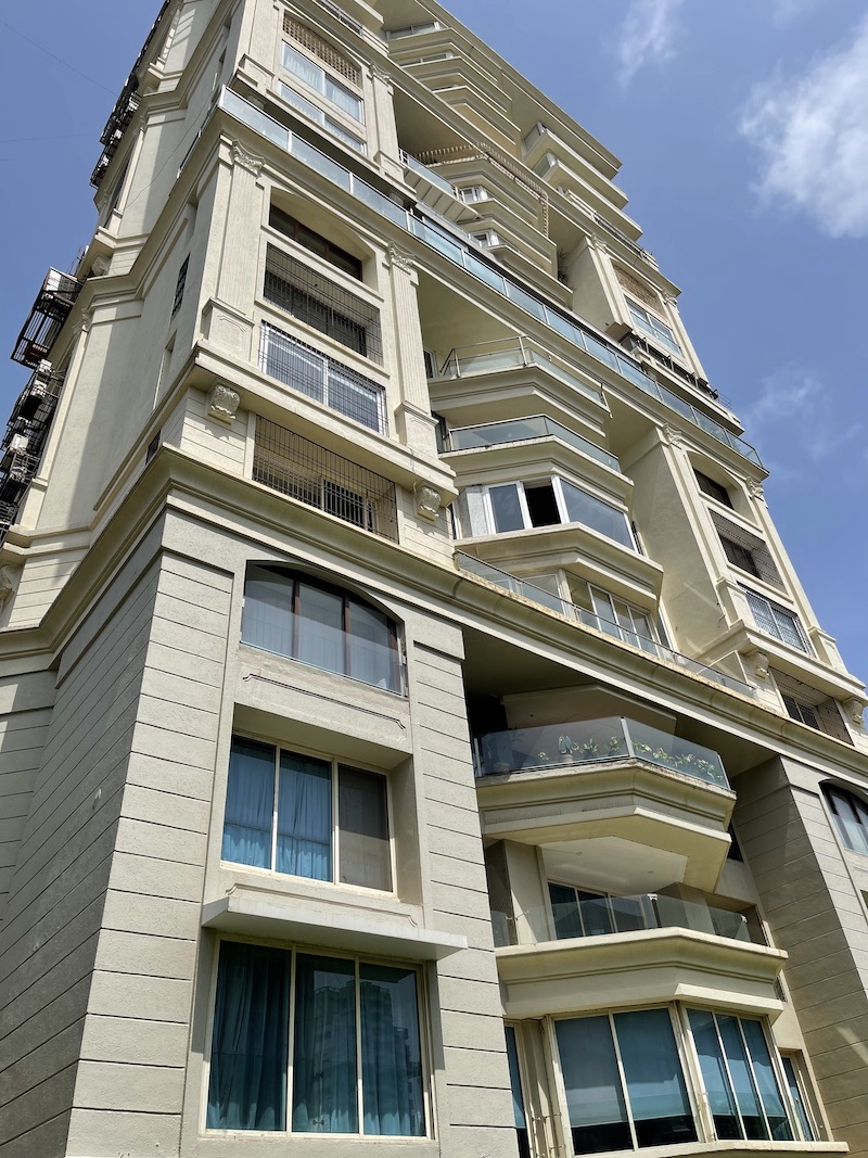 Main - Raheja Sunkist, Bandra West