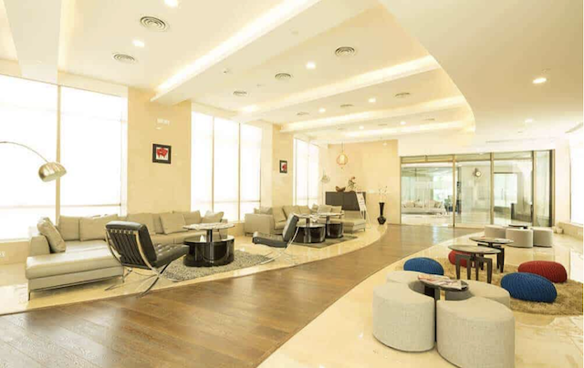 Building6 - Raheja Vivarea, Mahalaxmi