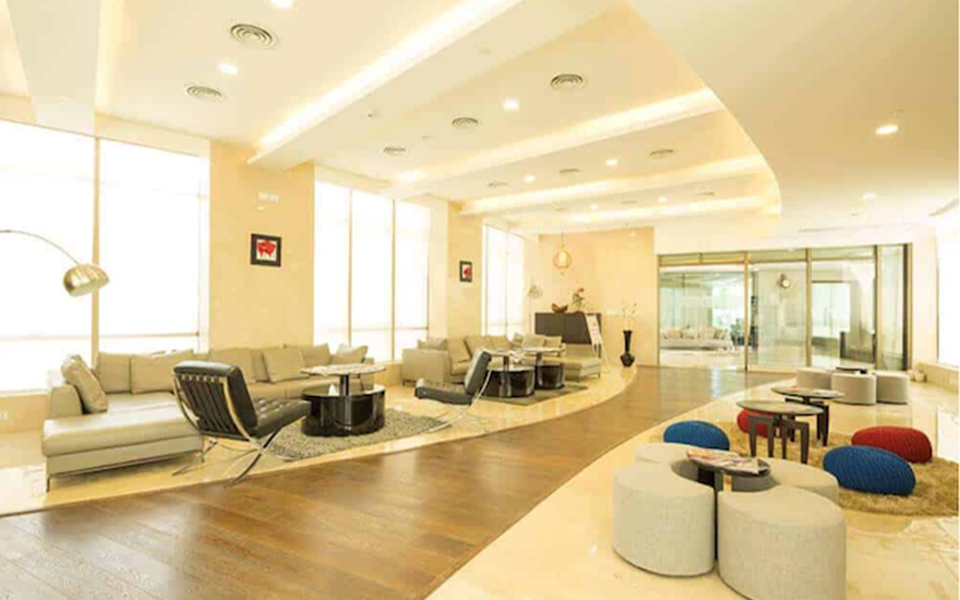 Building6 - Raheja Vivarea, Mahalaxmi