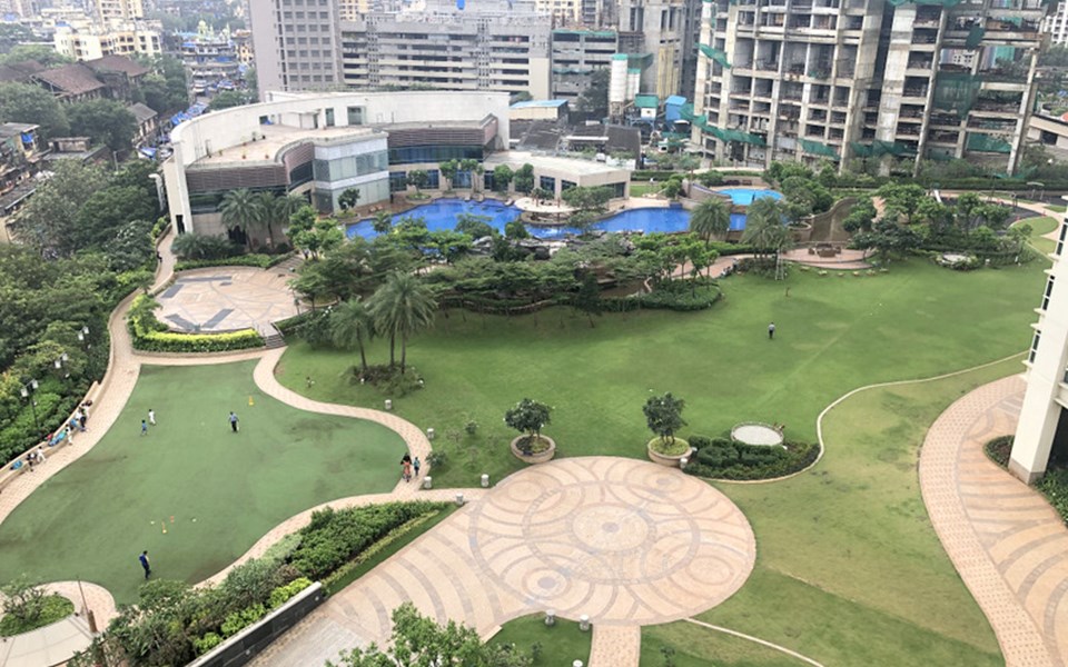Garden - Raheja Vivarea, Mahalaxmi