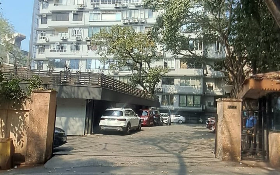 An2 - Anita, Walkeshwar