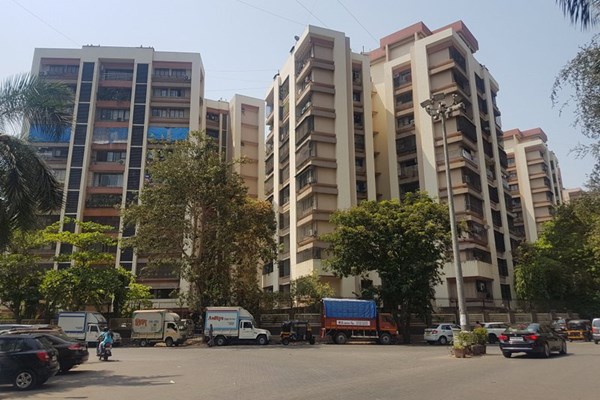 Flat on rent in Indra Darshan, Andheri West