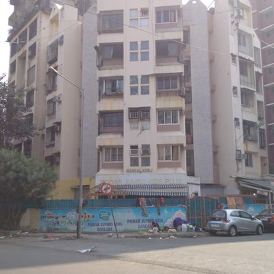 Flat on rent in Mangal Kunj, Bandra West