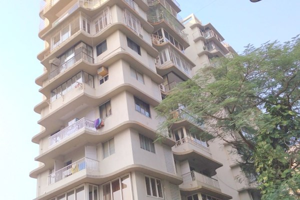 Flat on rent in Silver Cascade, Bandra West