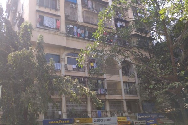 Flat on rent in Jolly Apartment, Santacruz West