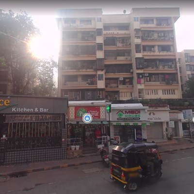 Flat on rent in Greenfields Society, Andheri West
