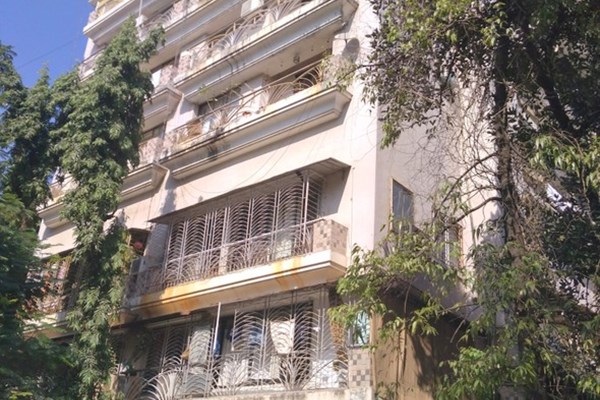 Flat on rent in Gulmohar, Bandra West