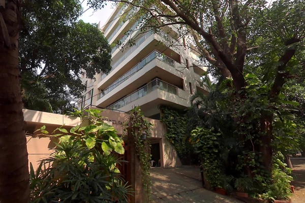 Flat on rent in Anand Palace, Bandra West