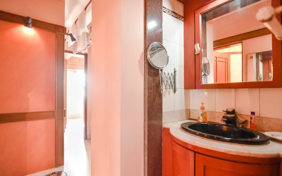 Building18 - Poornanand Building, Walkeshwar