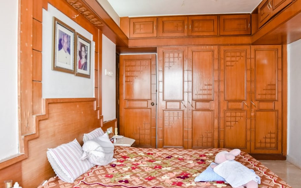 Building21 - Poornanand Building, Walkeshwar