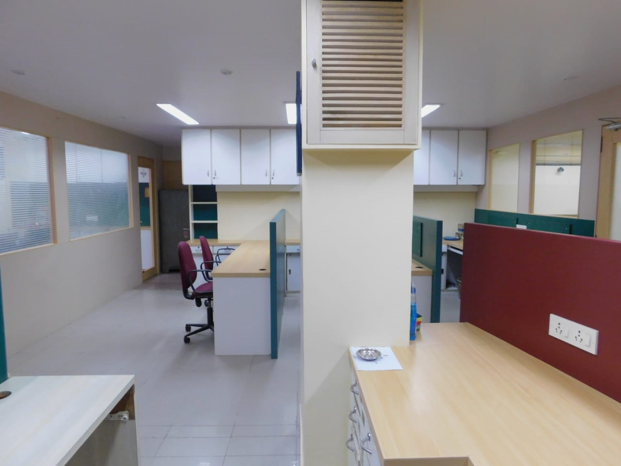 Office Space Office on Rent in Andheri West - Akruti Arcade