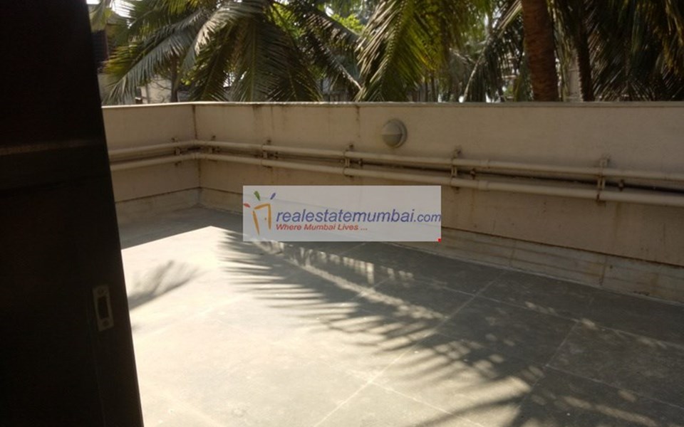 Terrace1 - Private Bungalow, Juhu