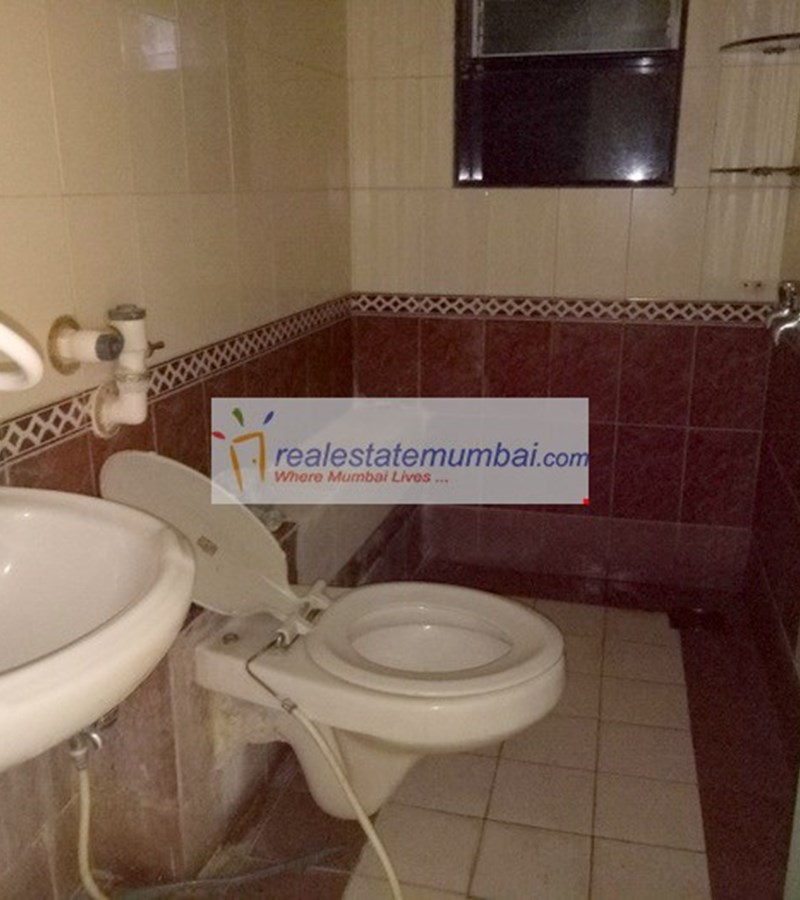 Bathroom 2 - RNA Classic, Santacruz West
