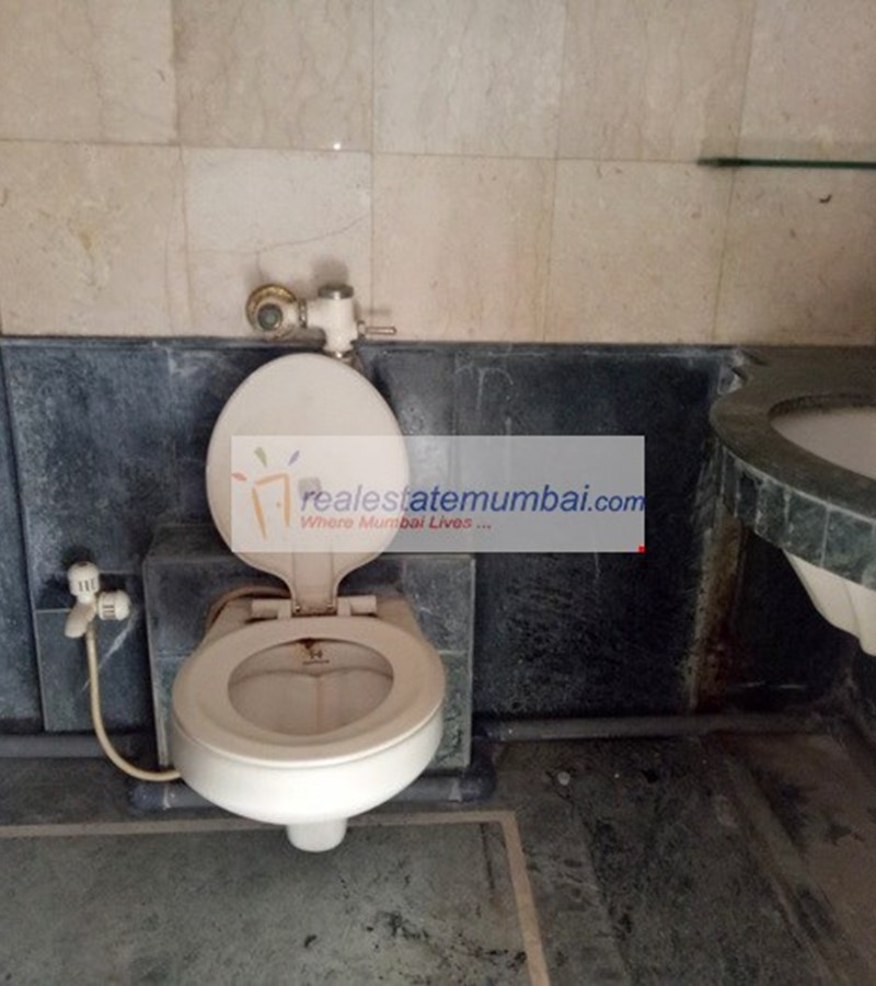 Master Bathroom - RNA Classic, Santacruz West