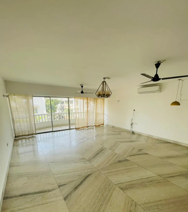 4 - Siddharth Building, Worli