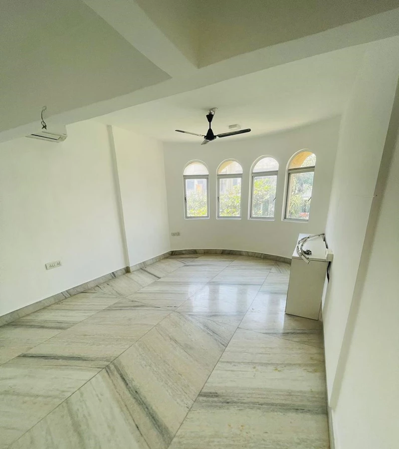 5 - Siddharth Building, Worli