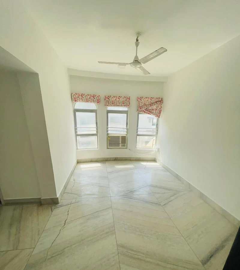 6 - Siddharth Building, Worli
