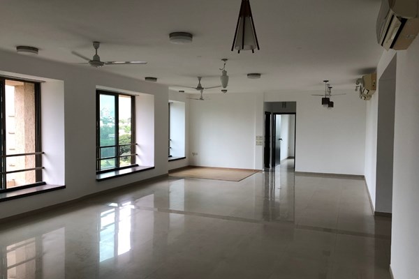 Flat on rent in Oberoi Woods, Goregaon East