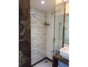 Master Bathroom - Urvashi Terraces, Khar West