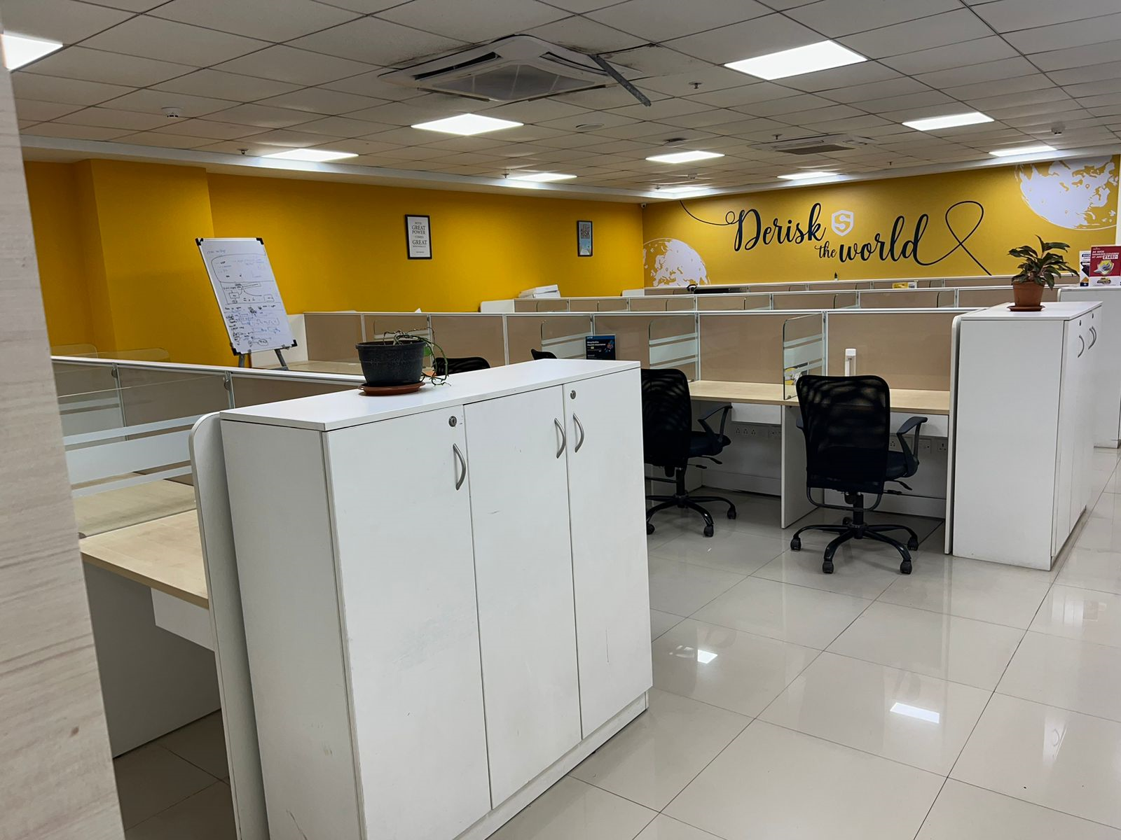 14 - Kanakia Zillion, Kurla