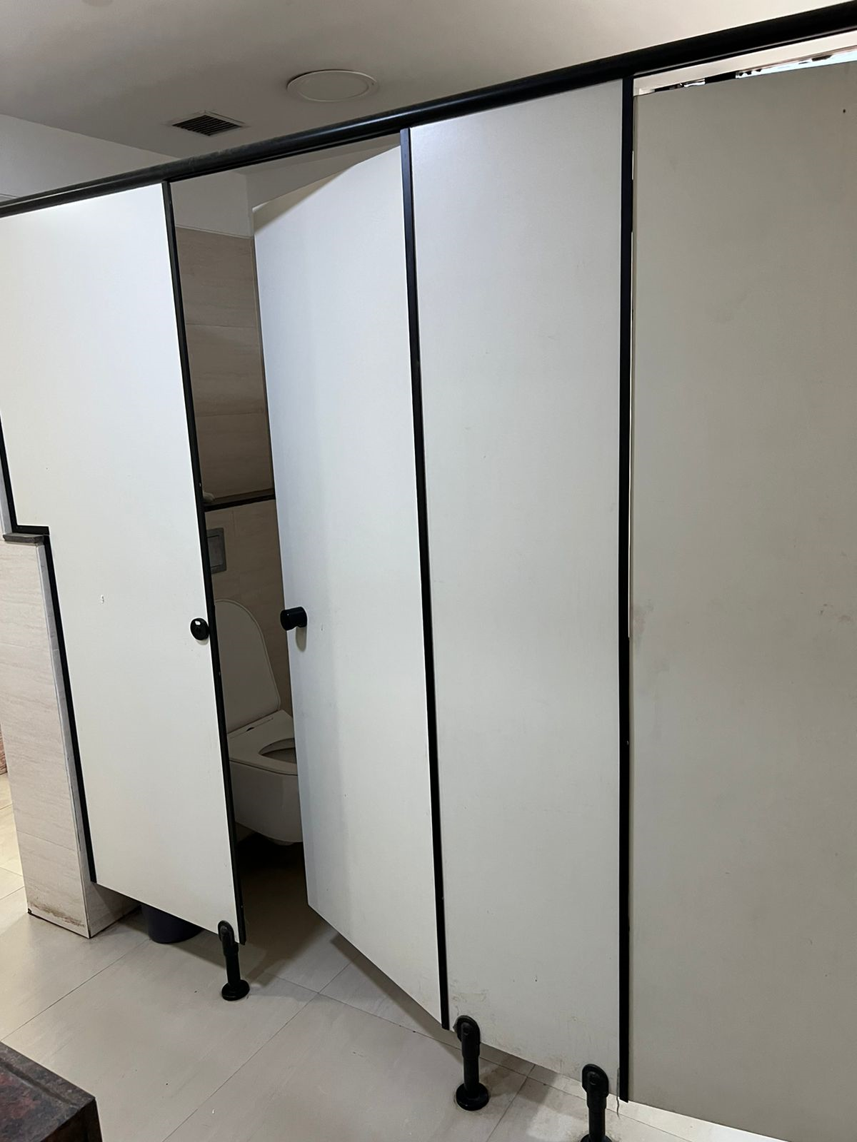 20 - Kanakia Zillion, Kurla