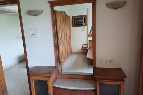 Flat for sale in Sea Breeze, Bandra West